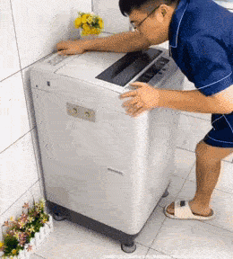 cqenzvgjtdhqc2ycqejyuvdvxbwhi4rwcevrhtu73rxw.gif